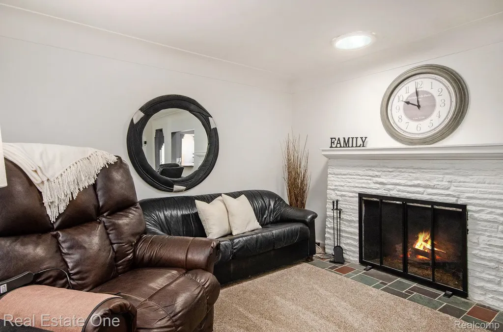 35238 Moravian Drive Sterling Heights City MI 48312