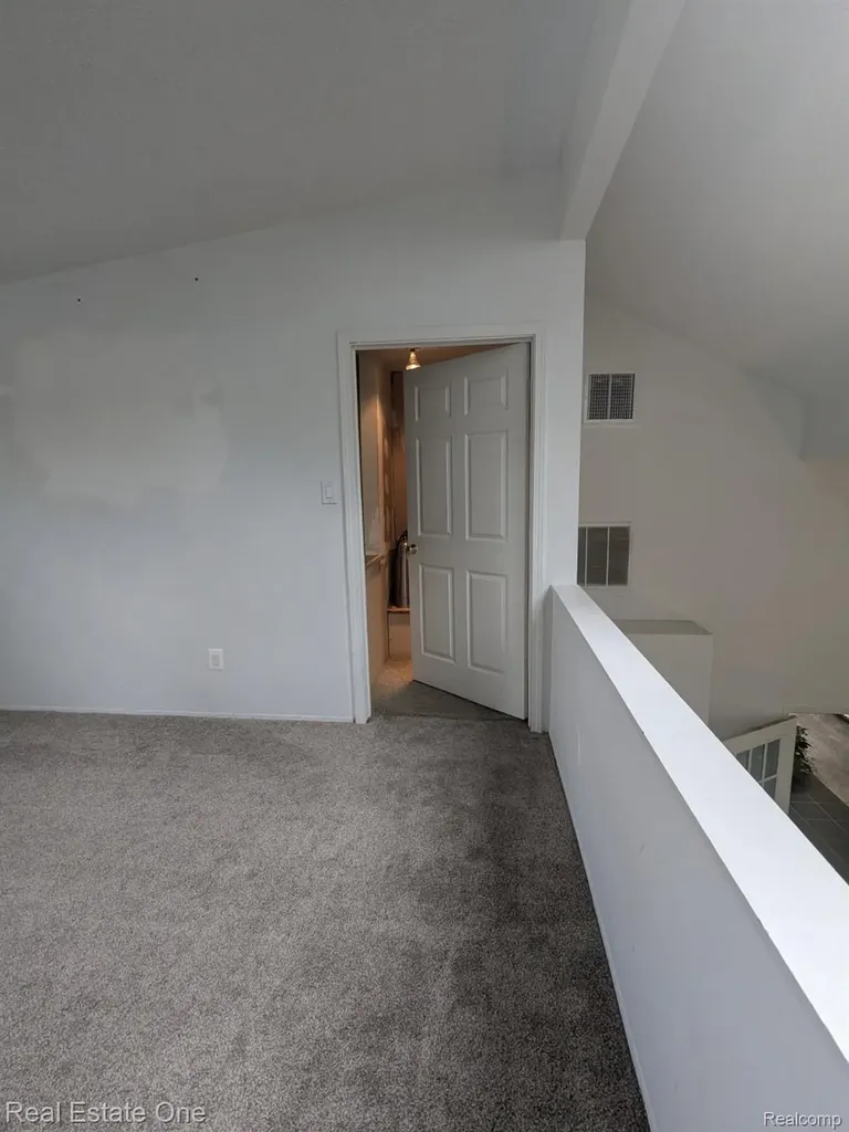 35238 Moravian Drive Sterling Heights City MI 48312