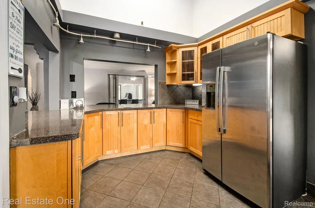 35238 Moravian Drive Sterling Heights City MI 48312