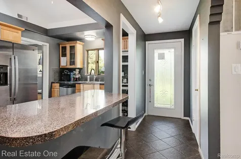 35238 Moravian Drive Sterling Heights City MI 48312