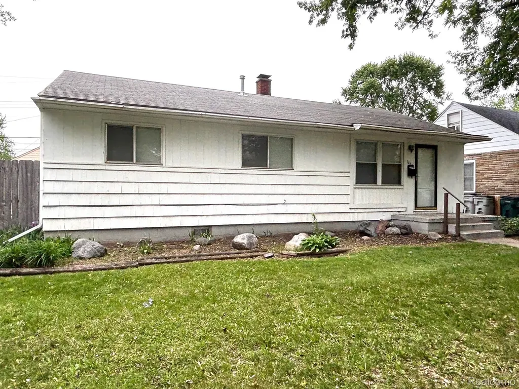 1455 E George Avenue Hazel Park City MI 48030