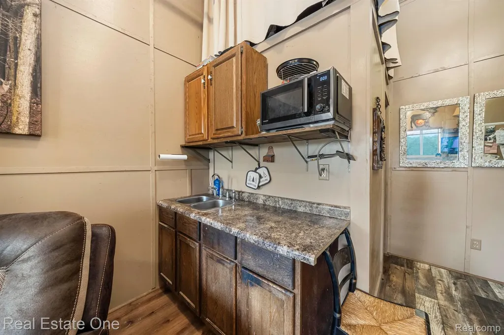 200 E Canyon Drive Milford Charter Township MI 48380