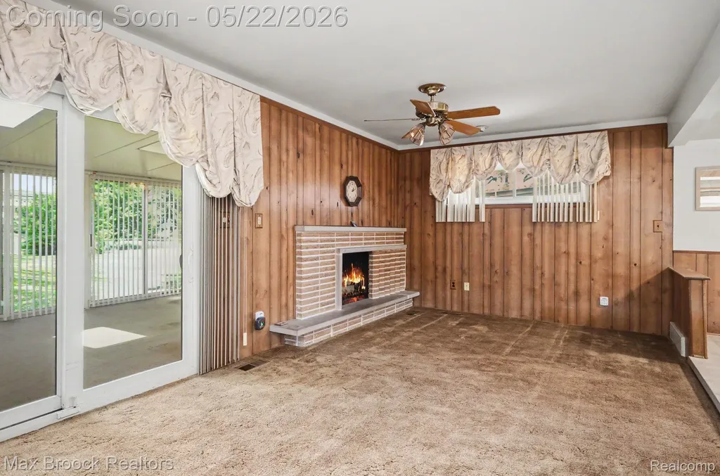 28829 Flanders Avenue Warren City MI 48088
