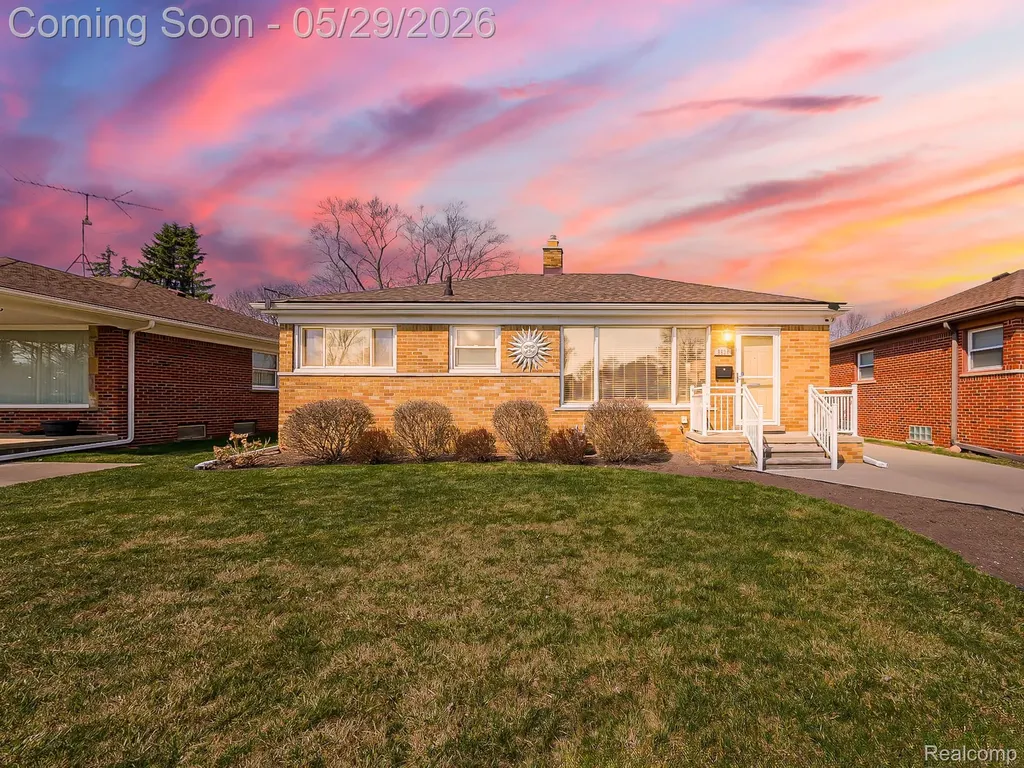 8634 Allen Road Allen Park City MI 48101