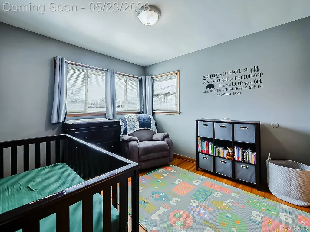 8634 Allen Road Allen Park City MI 48101