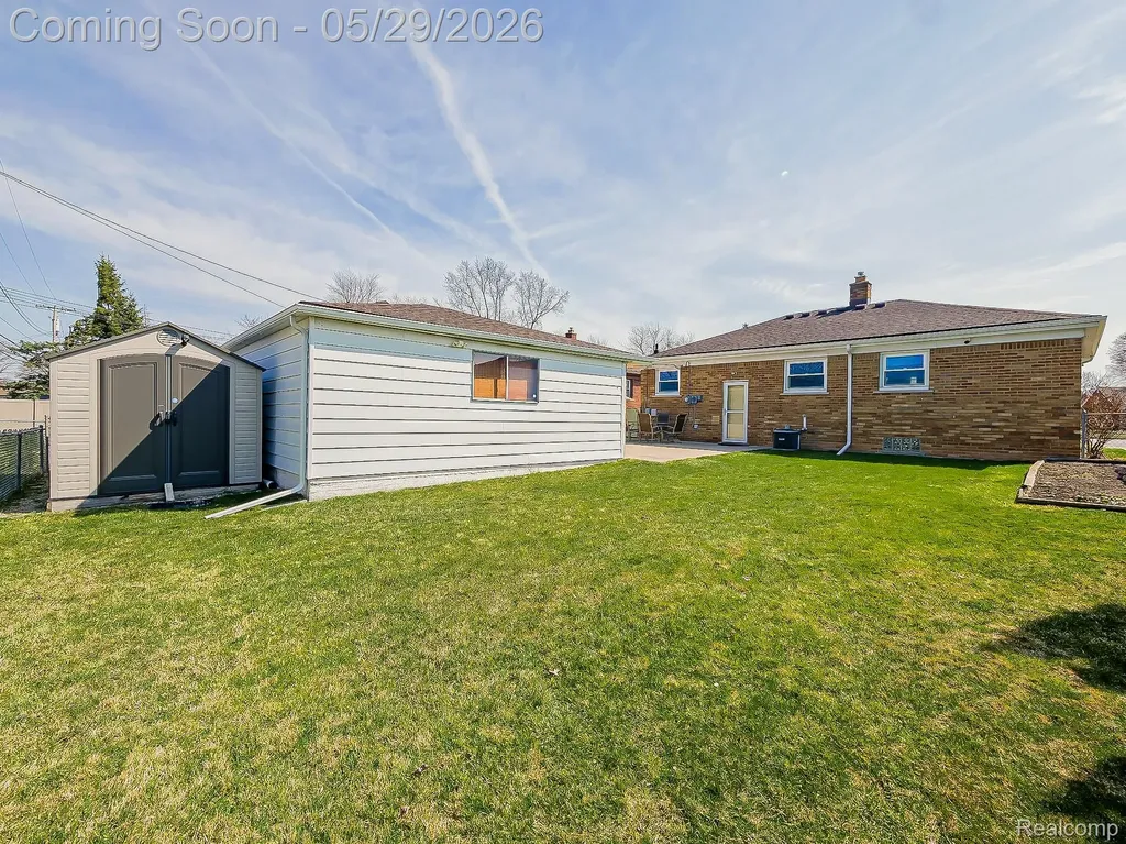 8634 Allen Road Allen Park City MI 48101