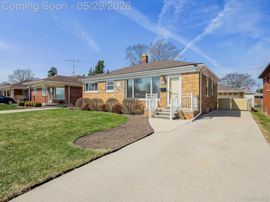 8634 Allen Road Allen Park City MI 48101