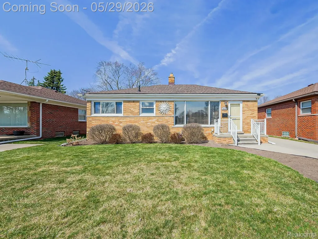 8634 Allen Road Allen Park City MI 48101