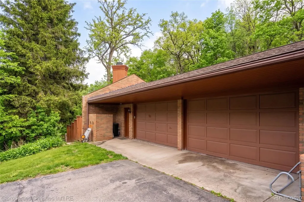 291 Barden Road Bloomfield Hills City MI 48304