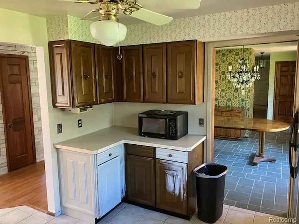 714 Garden Street Harbor Beach City MI 48441
