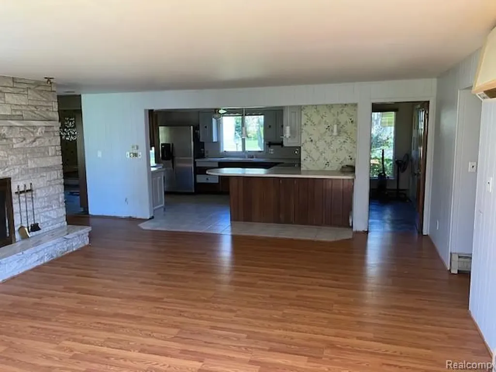 714 Garden Street Harbor Beach City MI 48441
