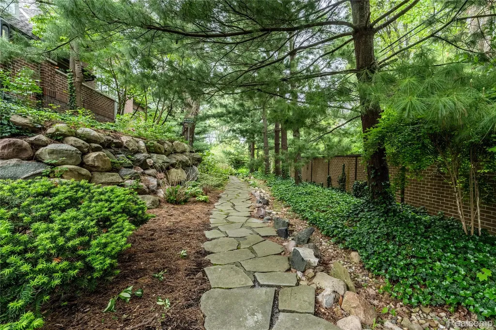 4054 Cranbrook Court Bloomfield Hills City MI 48301