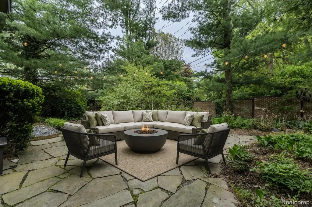 4054 Cranbrook Court Bloomfield Hills City MI 48301
