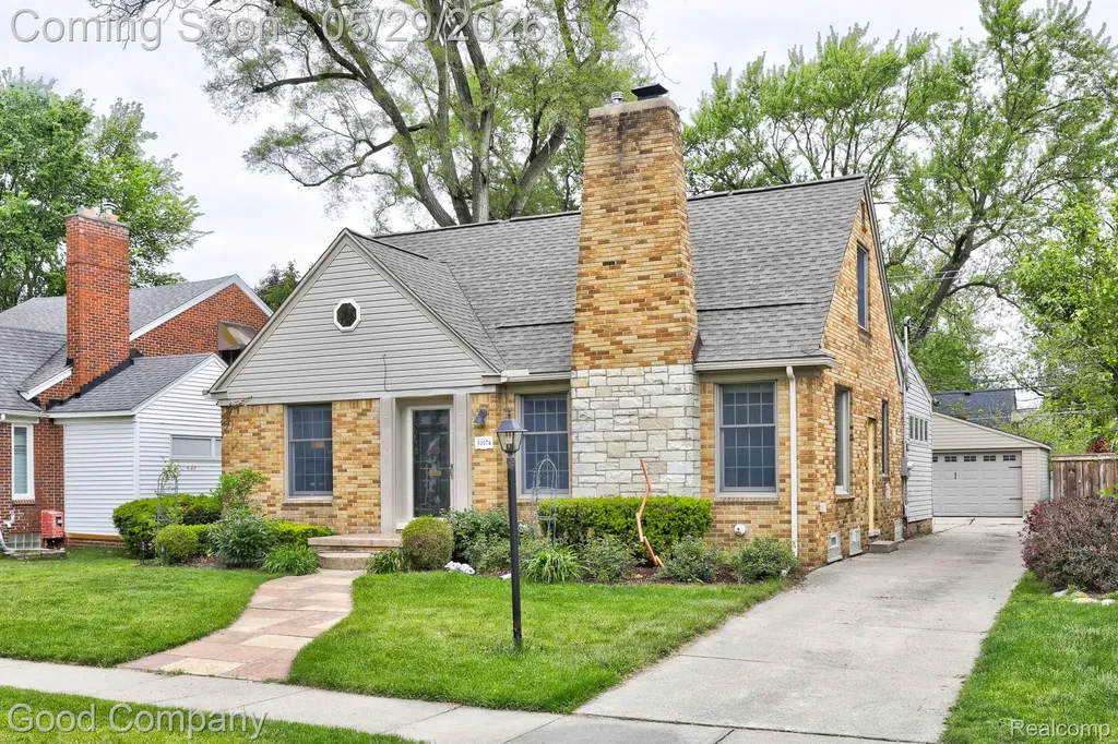 10074 Lincoln Drive Huntington Woods City MI 48070