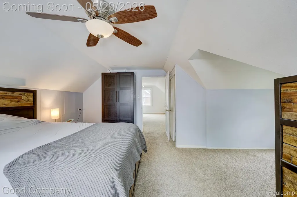 10074 Lincoln Drive Huntington Woods City MI 48070