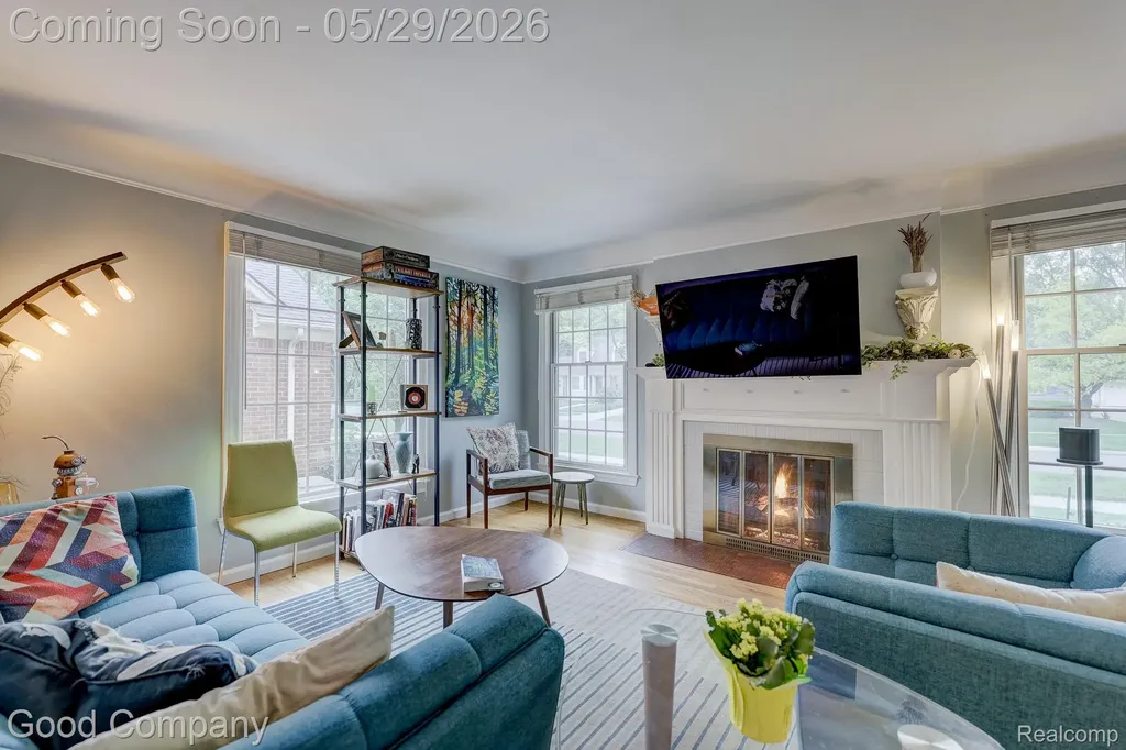 10074 Lincoln Drive Huntington Woods City MI 48070
