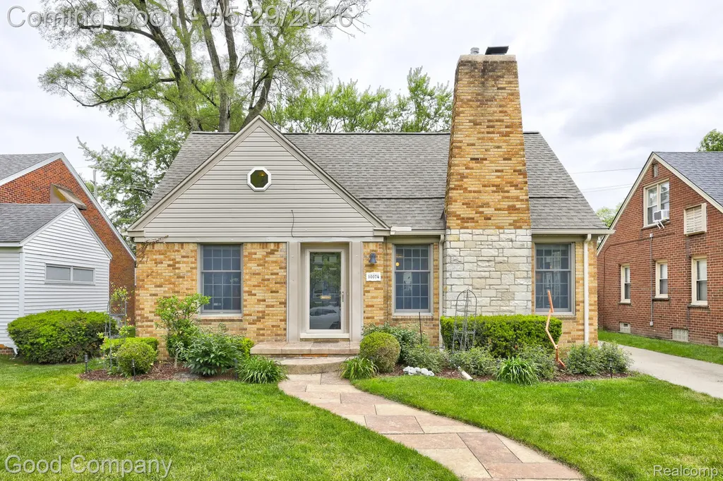 10074 Lincoln Drive Huntington Woods City MI 48070