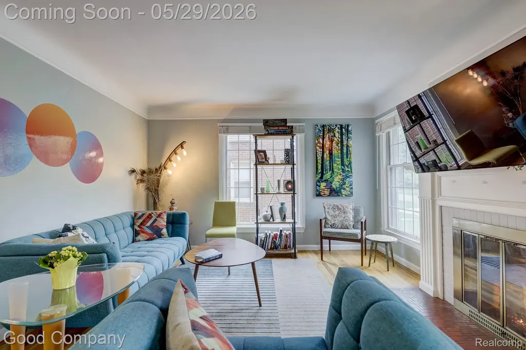 10074 Lincoln Drive Huntington Woods City MI 48070