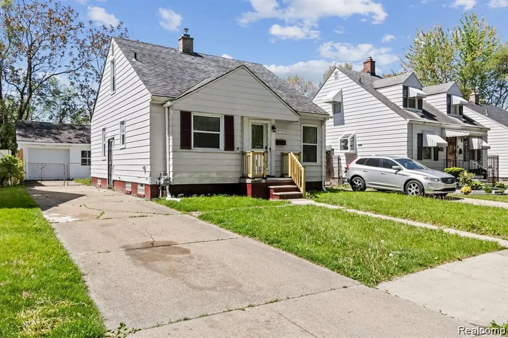 18750 Kingsville Street Detroit City MI 48225