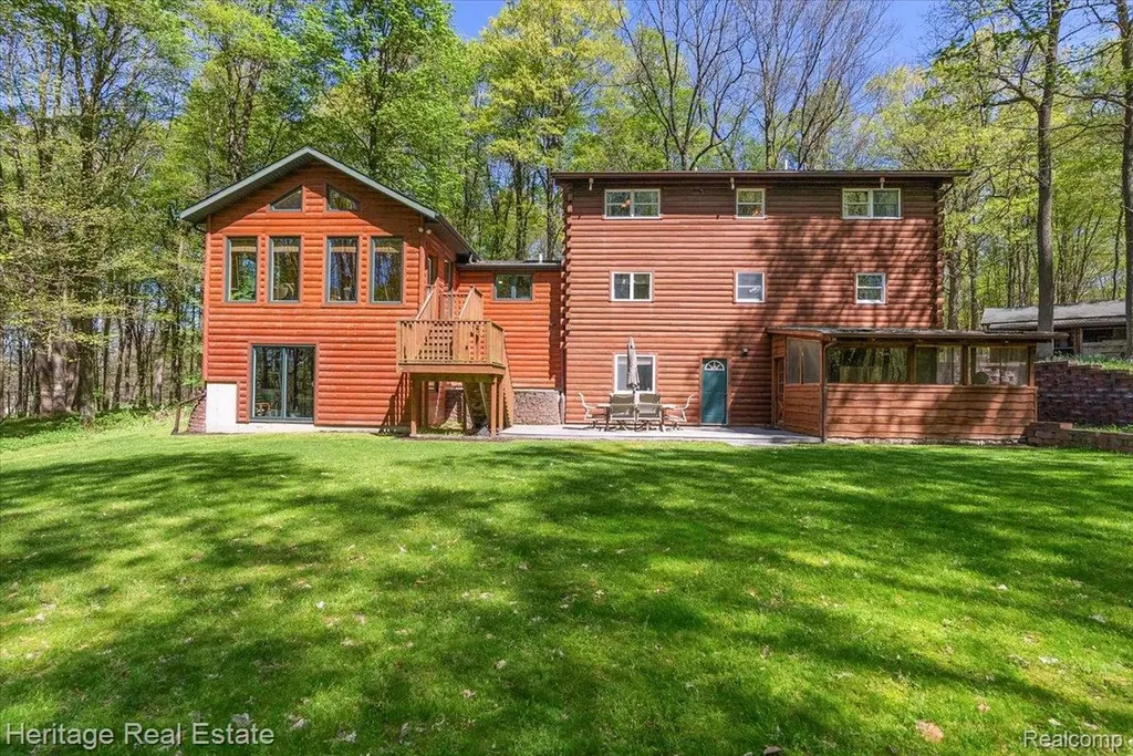 51323 County Road 215 Road Lawrence Township MI 49064