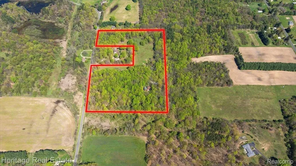 51323 County Road 215 Road Lawrence Township MI 49064