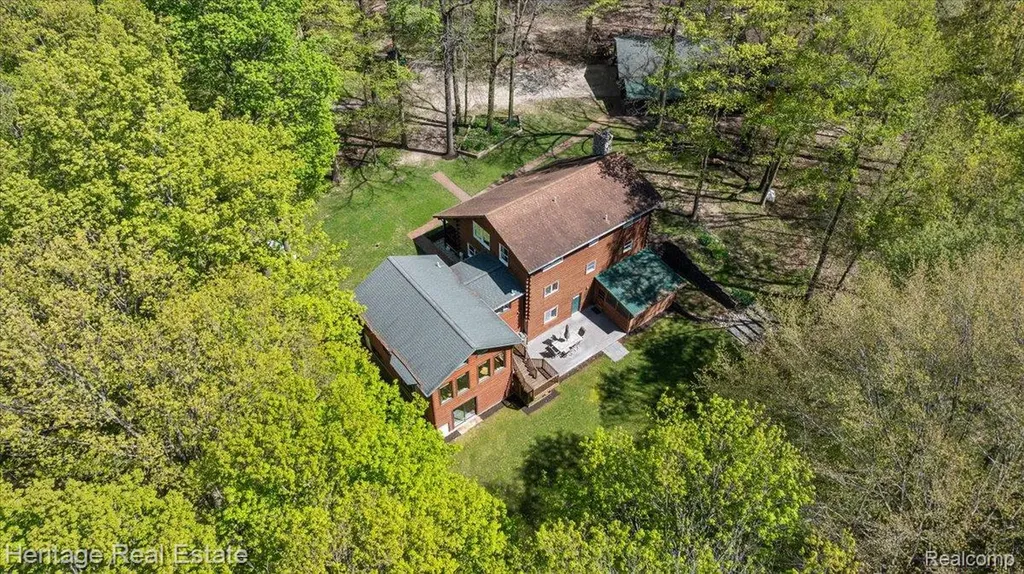 51323 County Road 215 Road Lawrence Township MI 49064