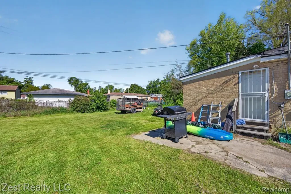 3902 Isabelle Street Inkster City MI 48141