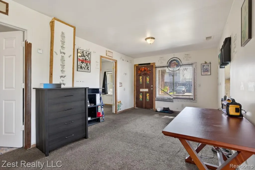 3902 Isabelle Street Inkster City MI 48141