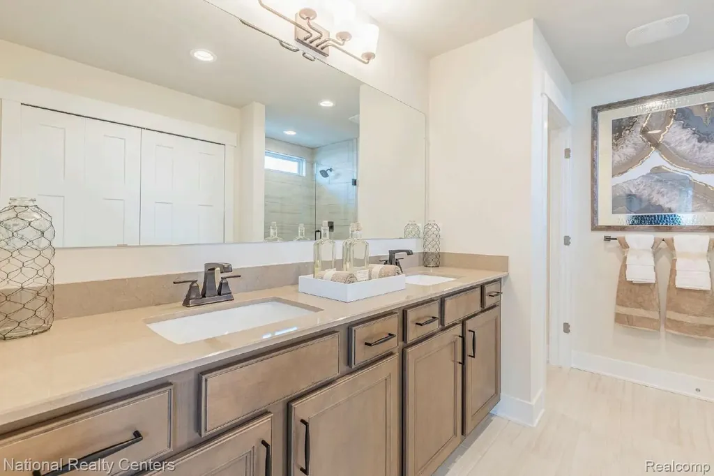 6978 Colony Drive West Bloomfield Charter Township MI 48323