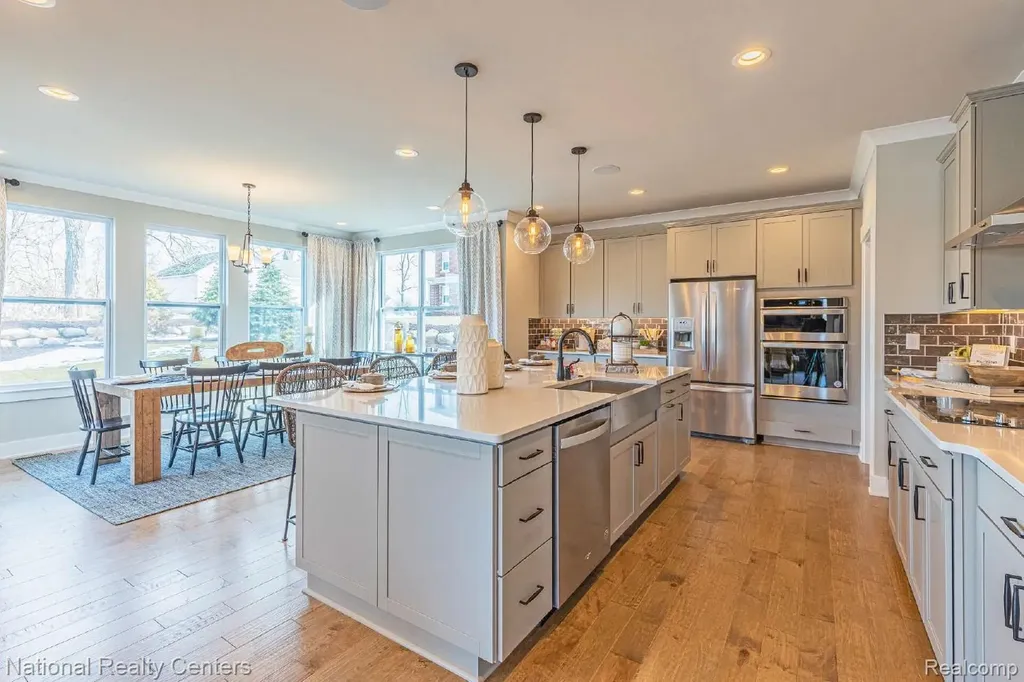 6978 Colony Drive West Bloomfield Charter Township MI 48323