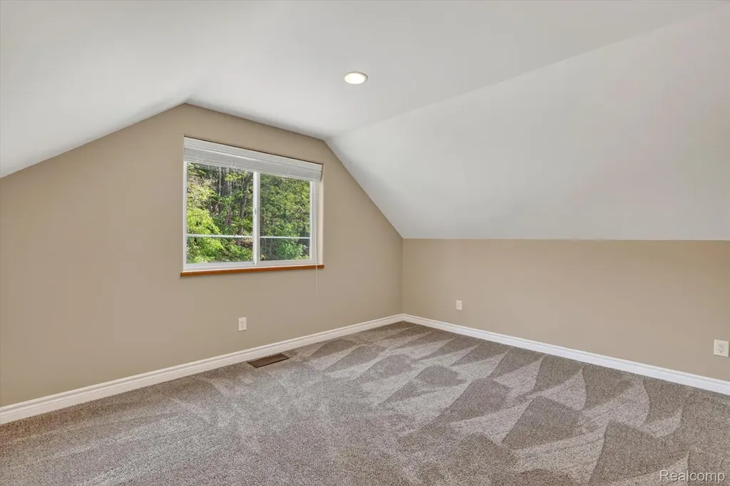 5025 Harp Drive Fenton Charter Township MI 48451