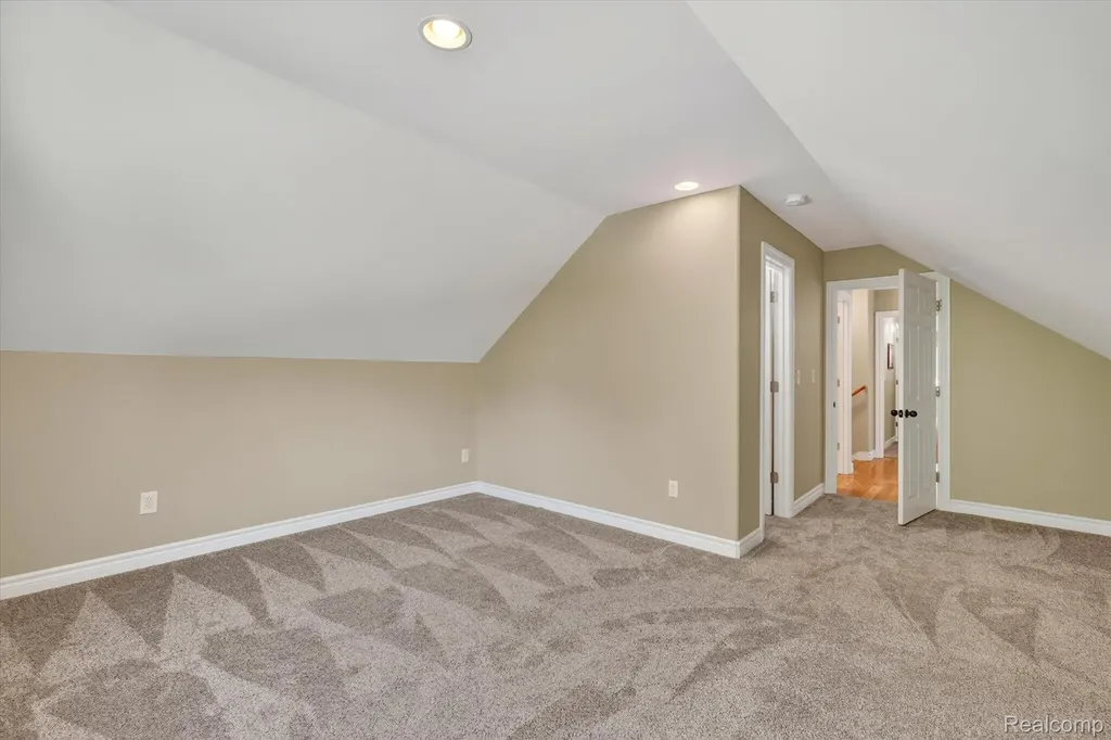 5025 Harp Drive Fenton Charter Township MI 48451