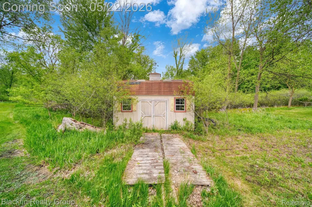 7001 Sweezy Lake Road Norvell Township MI 49230