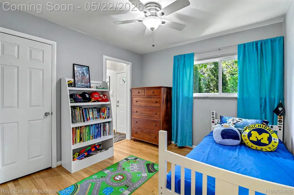 28442 Thorny Brae Road Farmington Hills City MI 48331