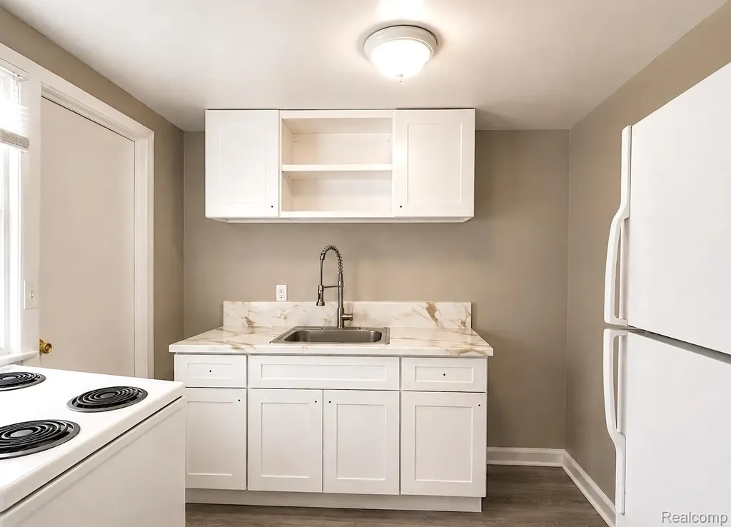25 Maynard Court Pontiac City MI 48342