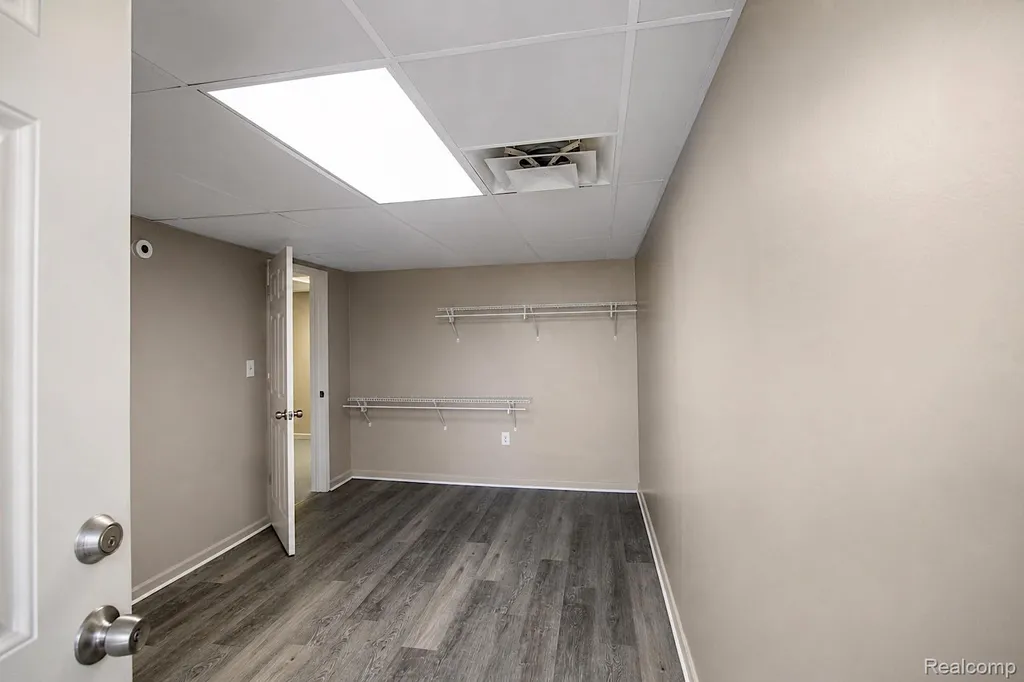 25 Maynard Court Pontiac City MI 48342