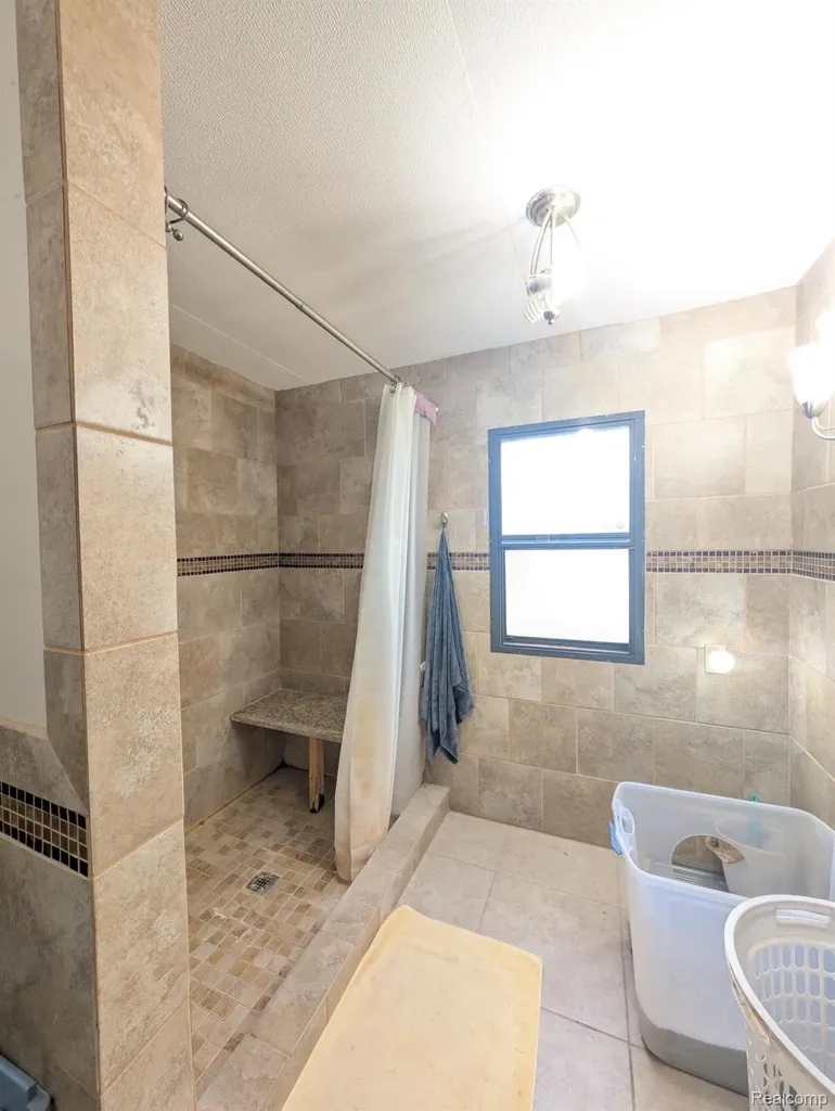 3629 Hawthorne Street Independence Charter Township MI 48348