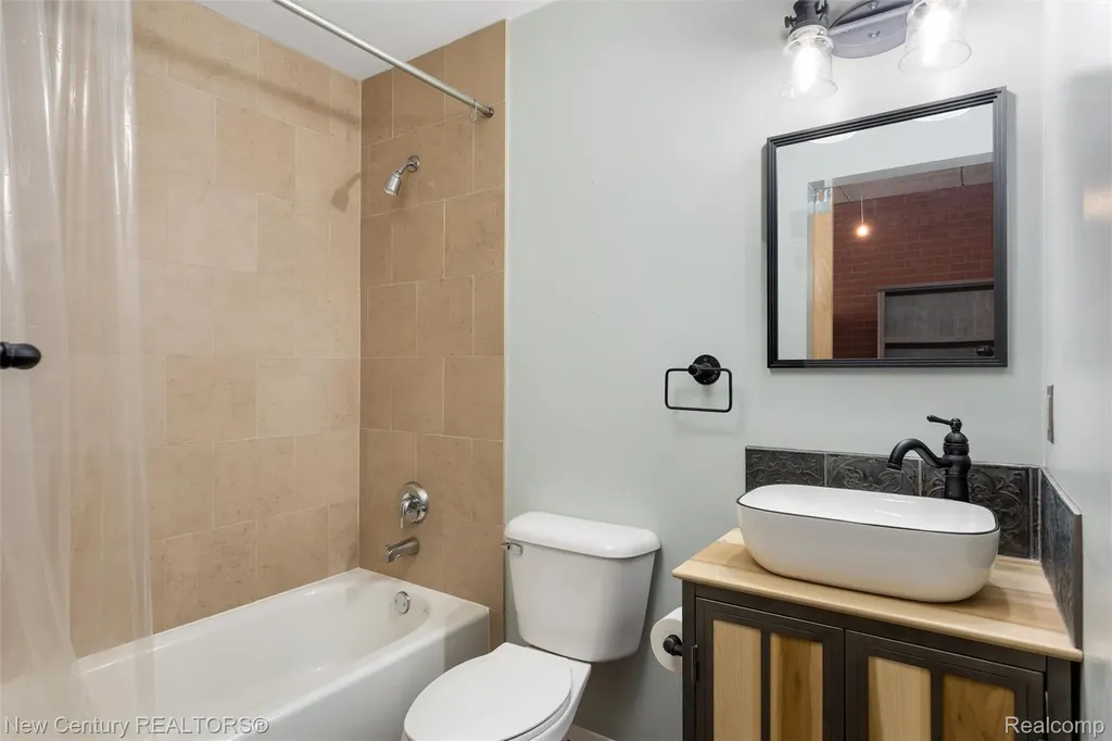 322 E Harrison Avenue Royal Oak City MI 48067