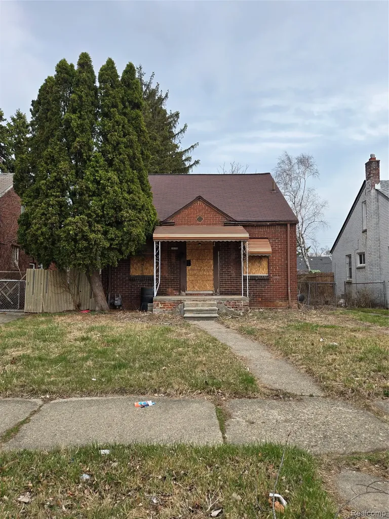 19182 Hickory Street Detroit City MI 48205
