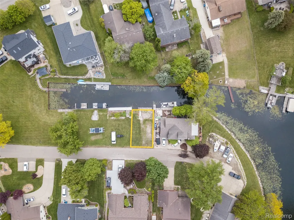 000 Wendell Drive Fenton Charter Township MI 48430