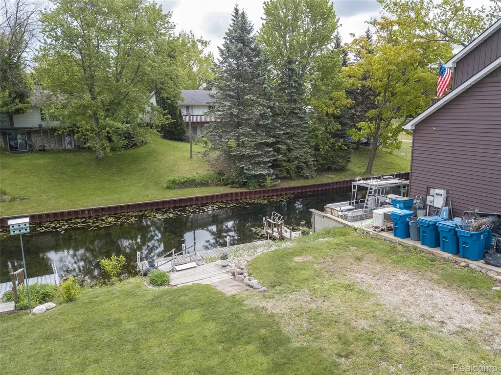 000 Wendell Drive Fenton Charter Township MI 48430