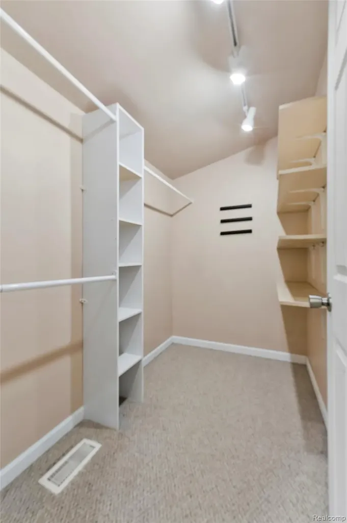 811 Miller Road Orion Charter Township MI 48362