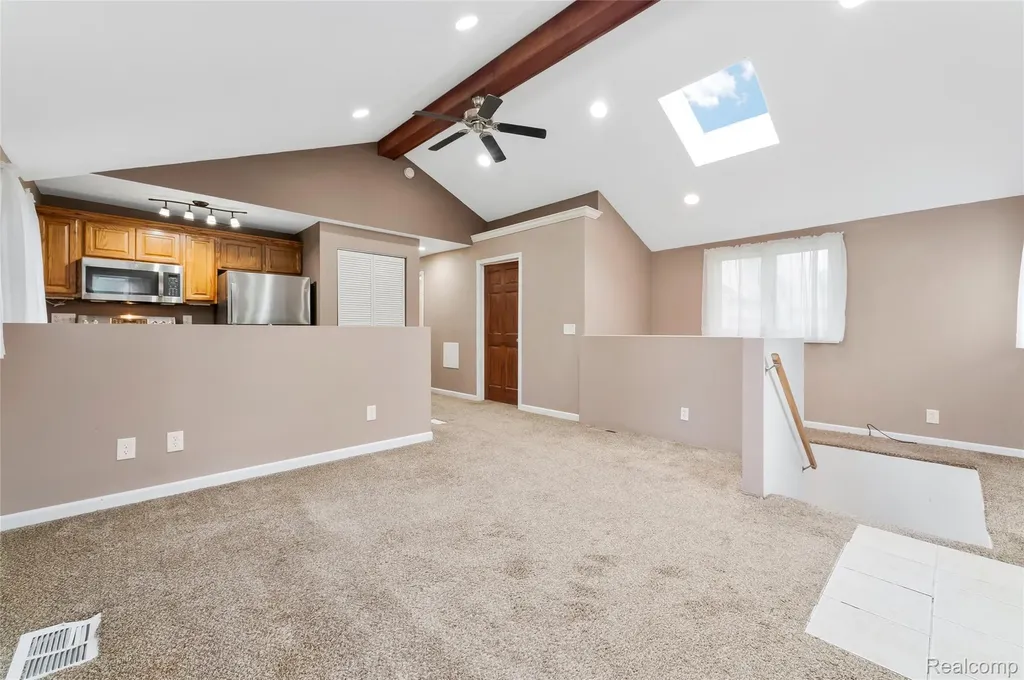 811 Miller Road Orion Charter Township MI 48362
