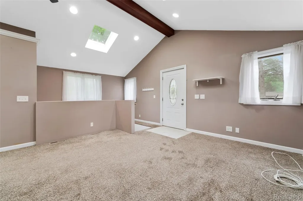 811 Miller Road Orion Charter Township MI 48362