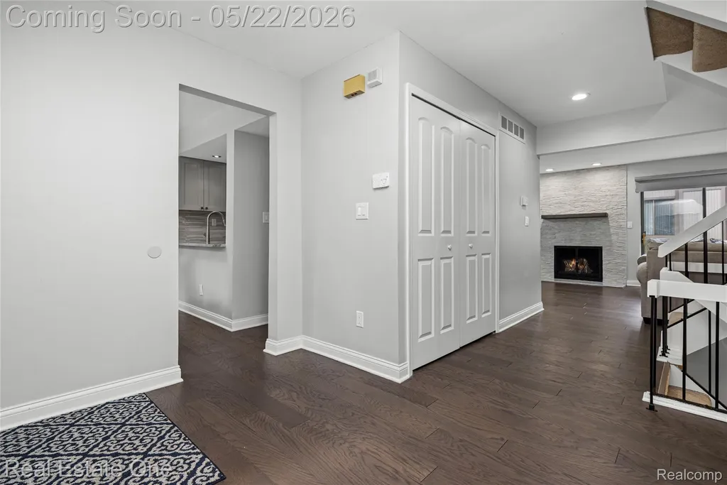5345 Wright Way W West Bloomfield Charter Township MI 48322