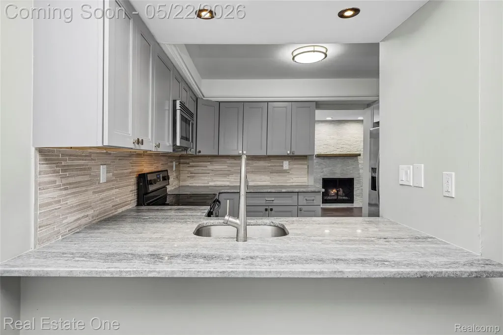 5345 Wright Way W West Bloomfield Charter Township MI 48322