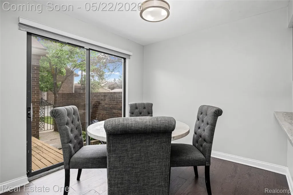5345 Wright Way W West Bloomfield Charter Township MI 48322