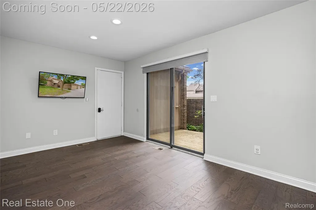 5345 Wright Way W West Bloomfield Charter Township MI 48322