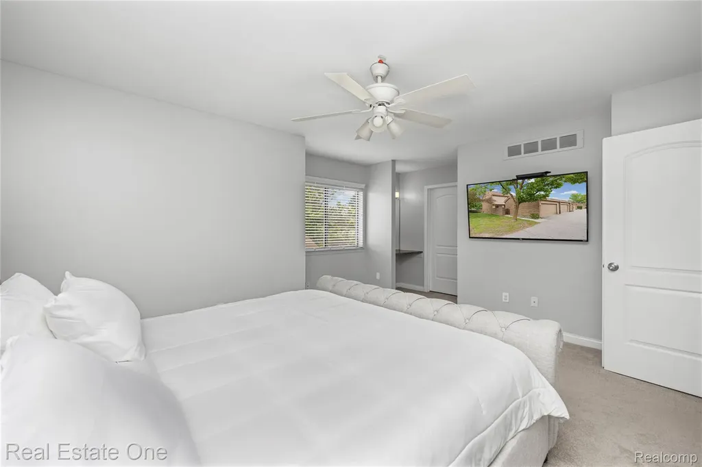 5345 Wright Way W West Bloomfield Charter Township MI 48322