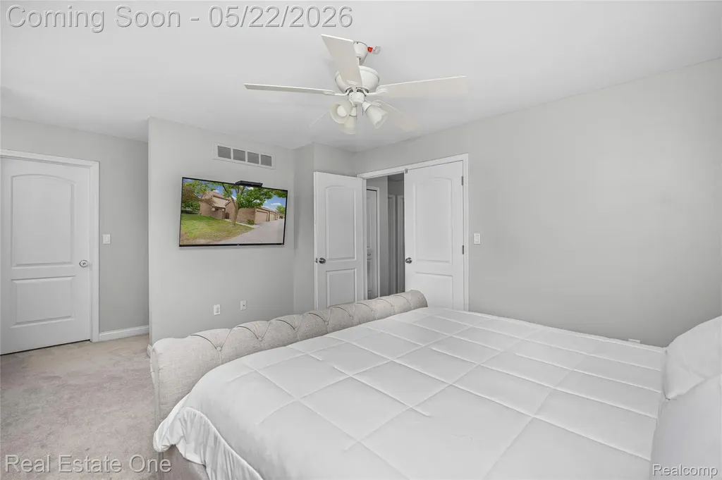 5345 Wright Way W West Bloomfield Charter Township MI 48322